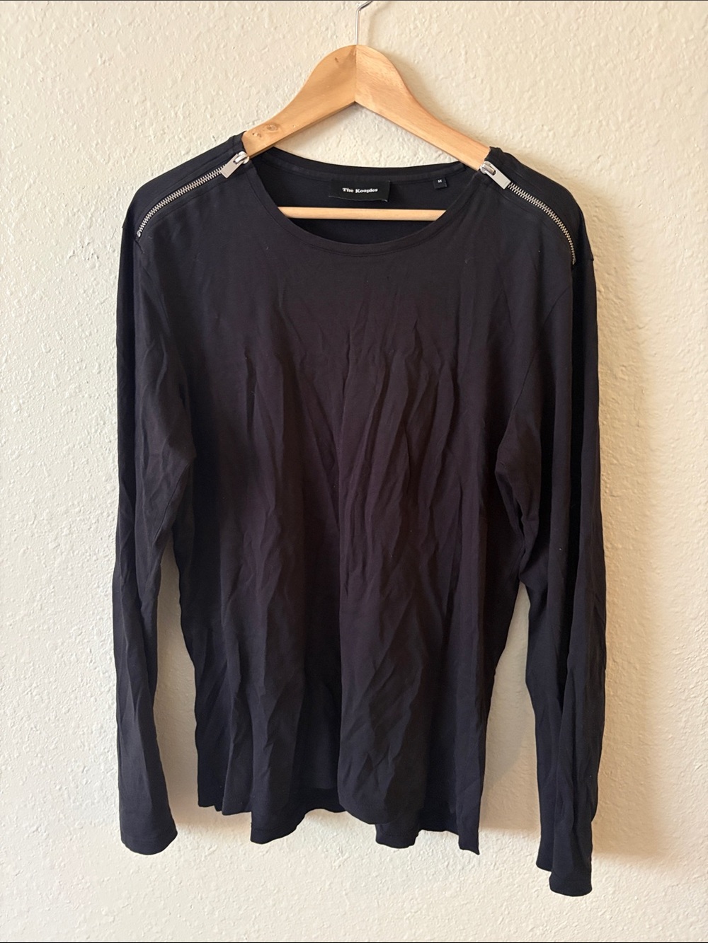 The Kooples Black Oversized Long-Sleeve Tee with Shoulder Zips Size M